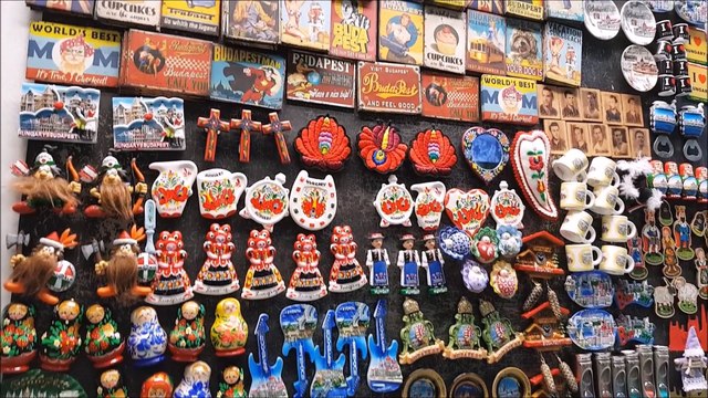 Travel Vlog : Budapest , Hungary complete guide part 1 ( tourist things to do )