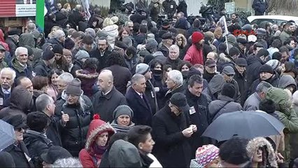 Uğur Mumcu, Ölümünün 25. Yıldönümünde Evinin Önünde Düzenlenen Törenle Anıldı-2