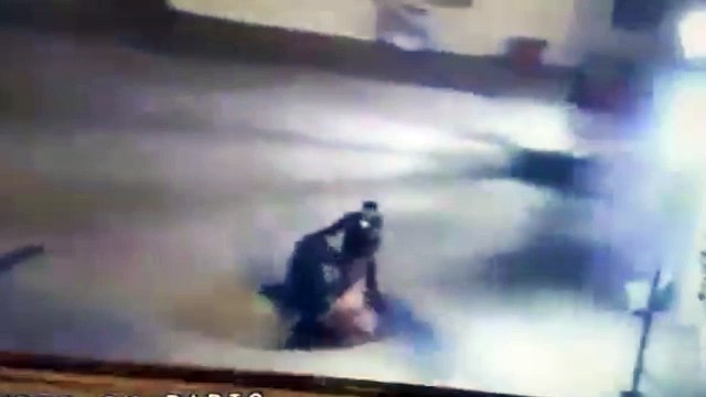 Estos policías salvan a un ladrón que estaba siendo linchado