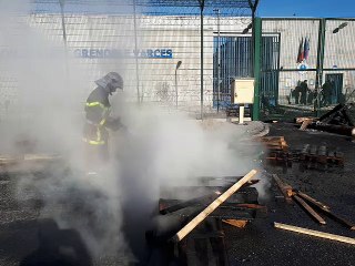 Download Video: Isère/Maison d’arrêt : le mouvement se durcit à Varces (2)