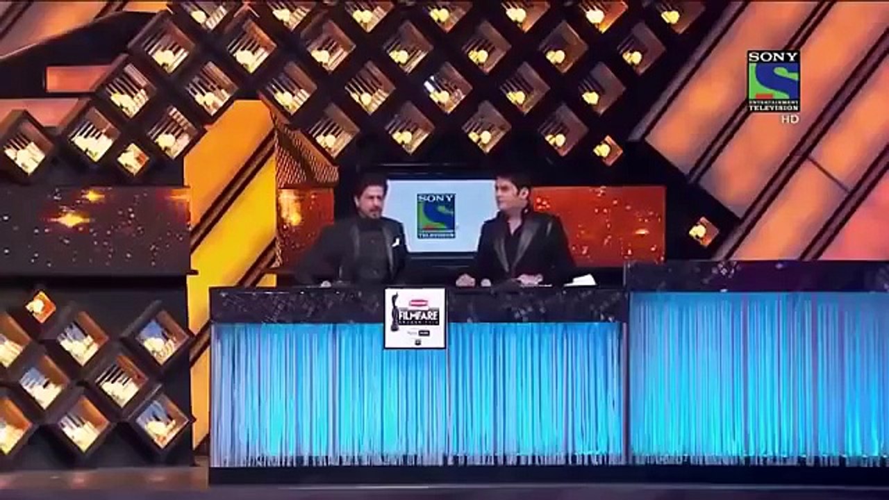 Shah Rukh Khan & Kapil Sharma's Best Comedy & Romance with Madhuri Dixit at Film Fare Awards