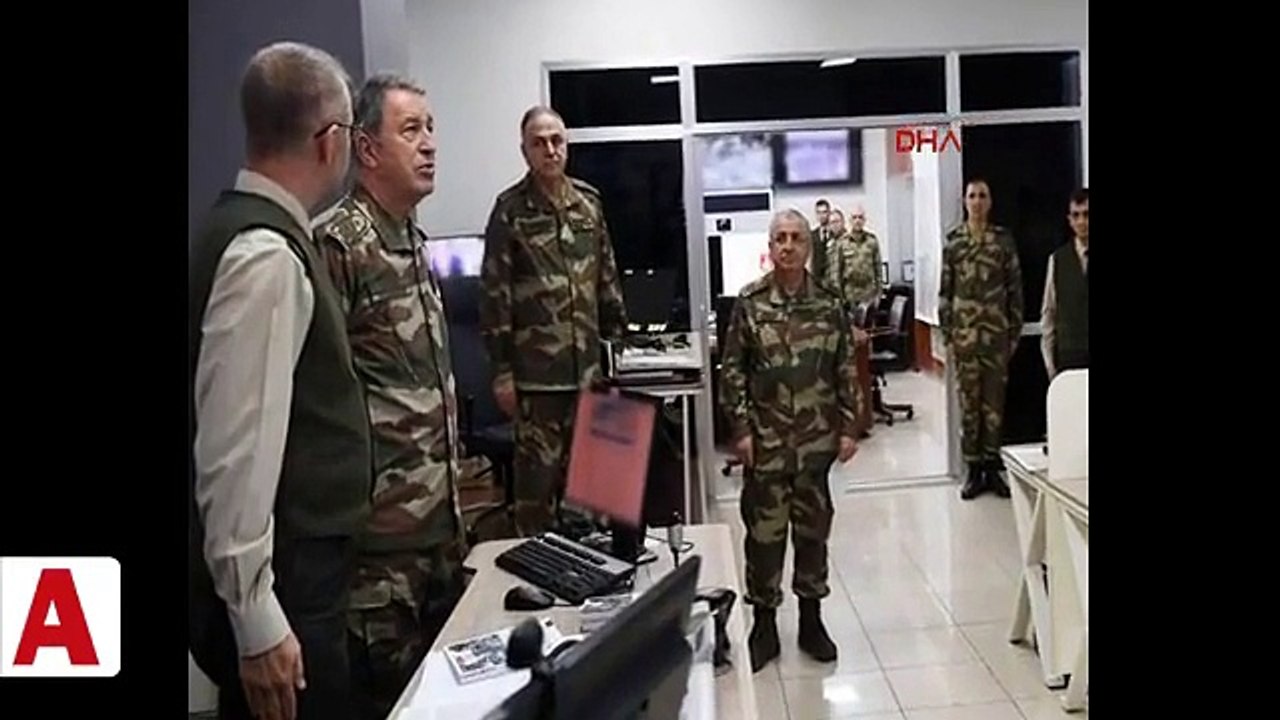 Genel Kurmay Başkanı Akar Harekat merkezinde incelemelerde bulundu