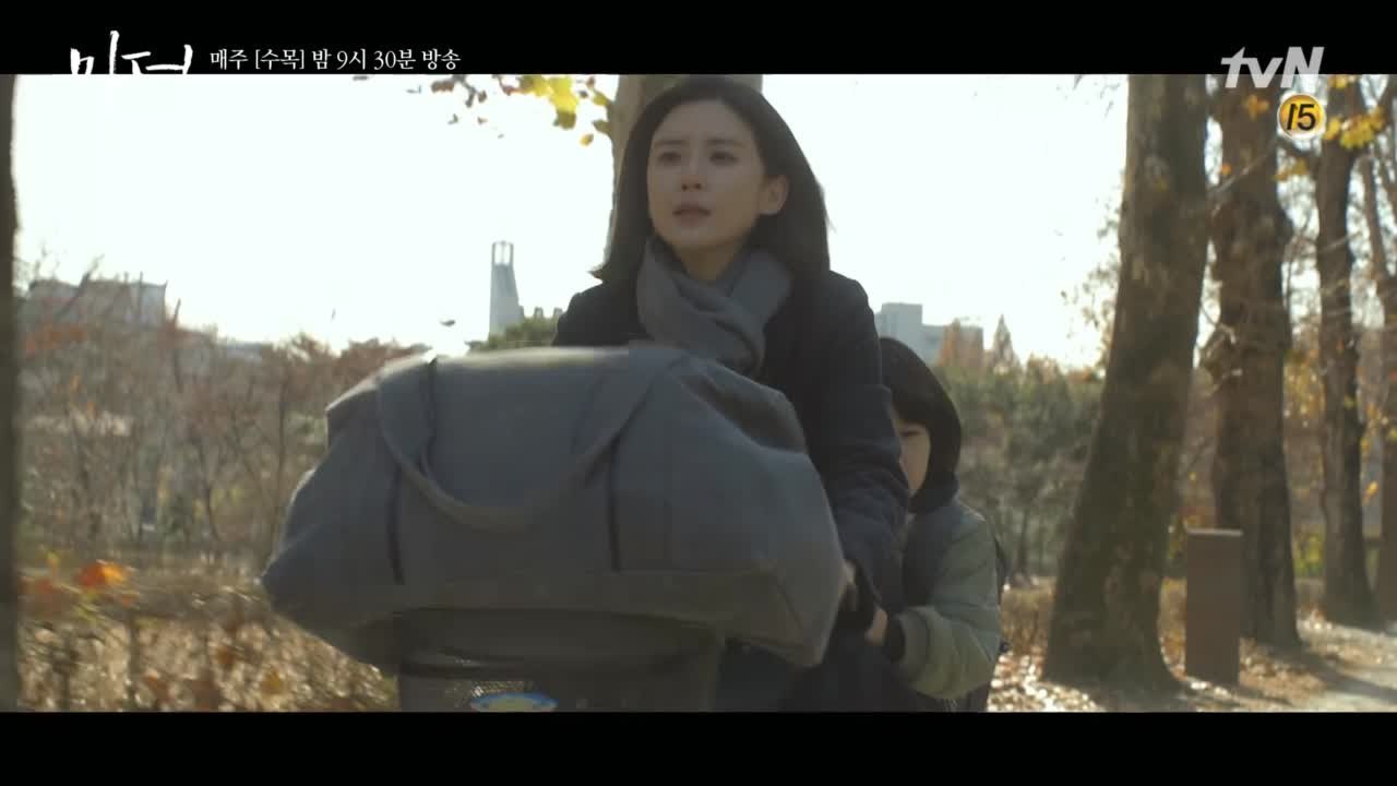 [2화 예고] 쫓기는 이보영-허율. 험난한 여정의 시작
