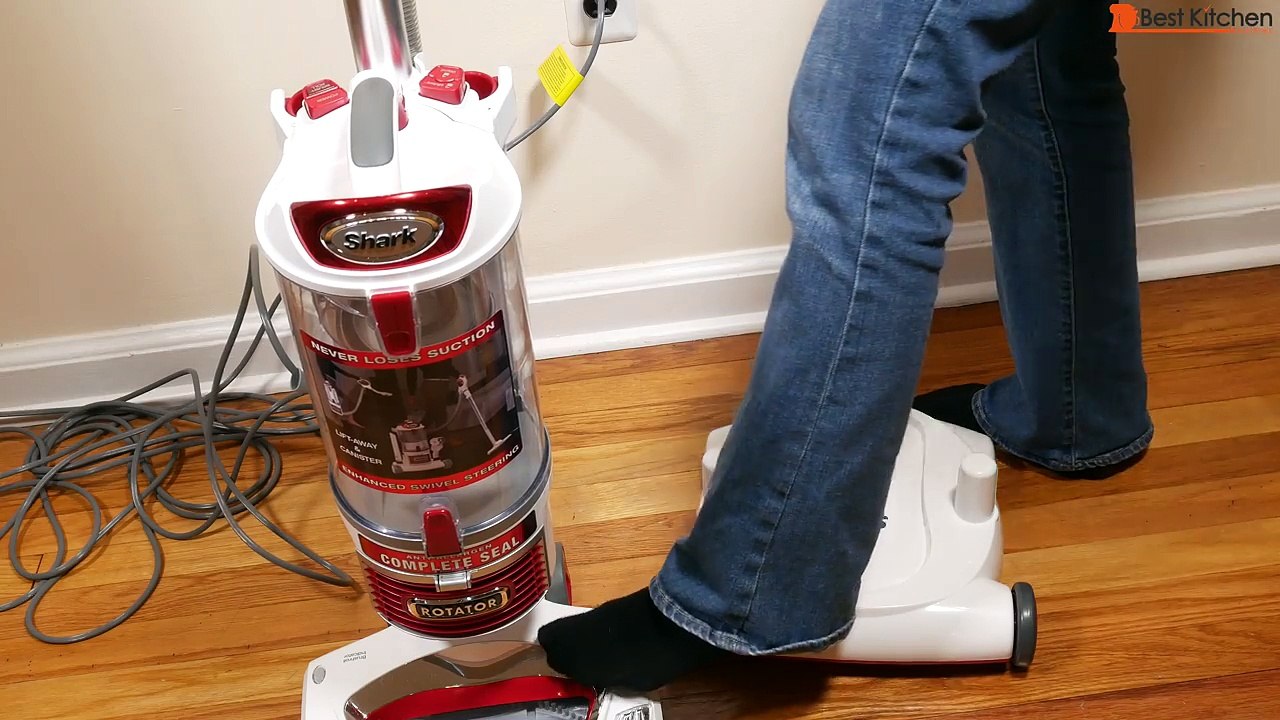Shark Rotator Professional Lift Away Vacuum Cleaner Review