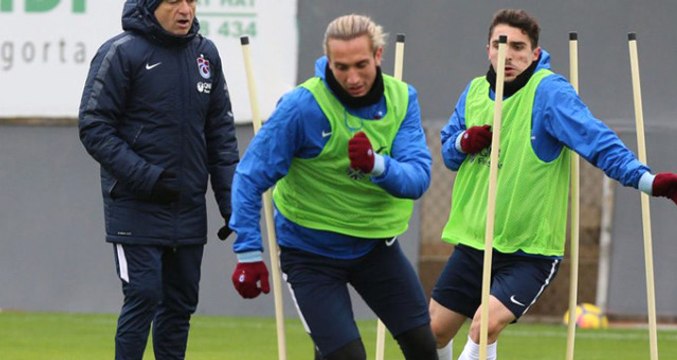 Trabzonspor'un Genç Yıldızı Yusuf Yazıcı Saçlarını Sarıya Boyattı