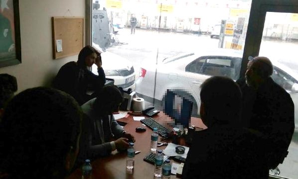 Ekonomik Sıkıntılar Yaşayan Akaryakıt İstasyonu Sahibi, Canlı Yayında İntihara Kalkıştı