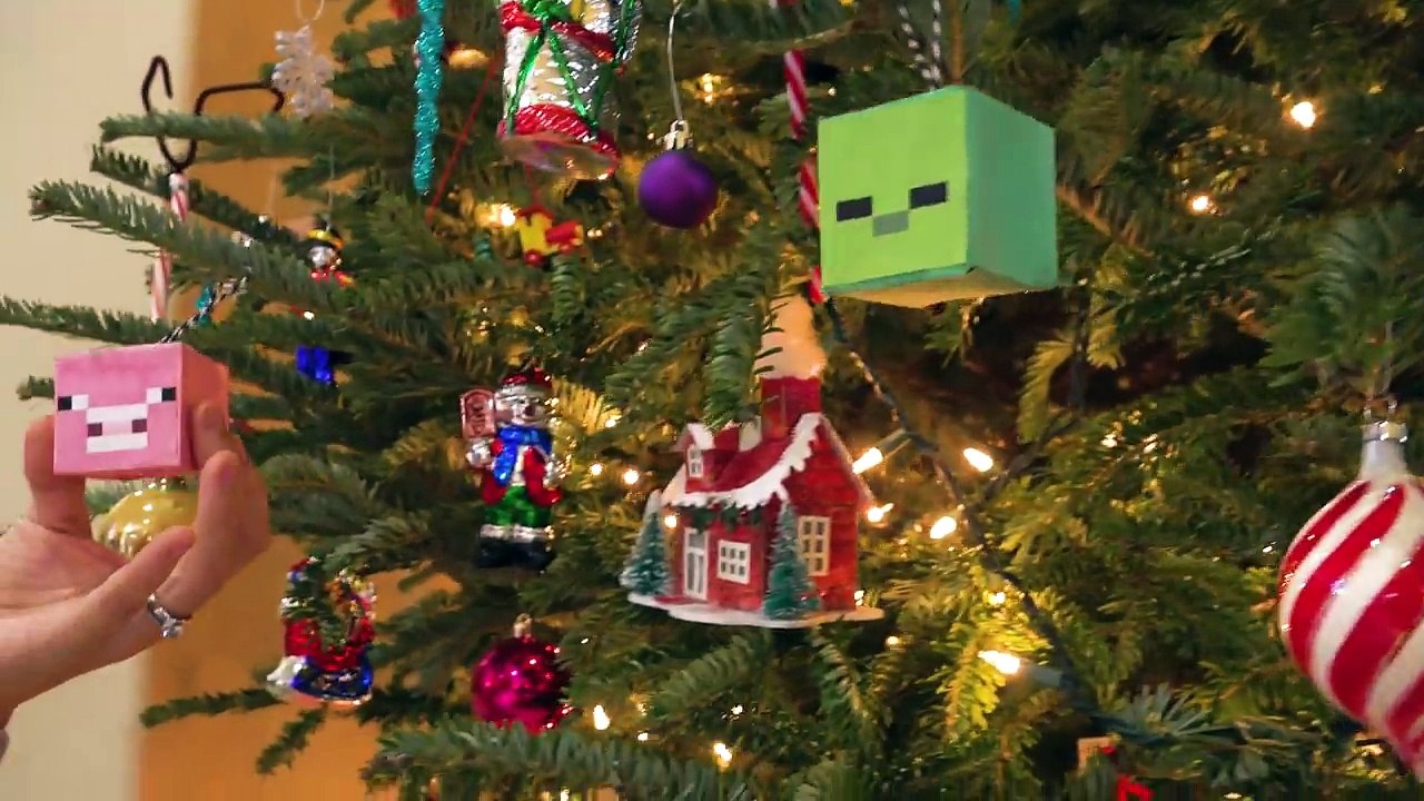 Happy Holidays! Thomas and Friends Bachmann Christmas Express! Fun Toy Trains for Kids