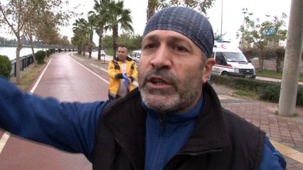 Nehirdeki köprü ayağında mahsur kalan 3 çocuk kurtarıldı