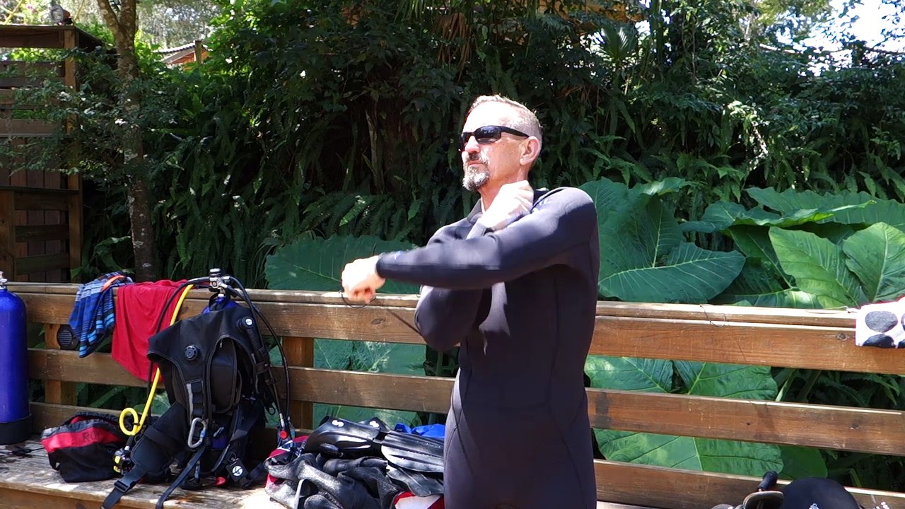 ScubaLab Testers Choice: Bare Velocity Ultra 3mm Scuba Diving Wetsuit