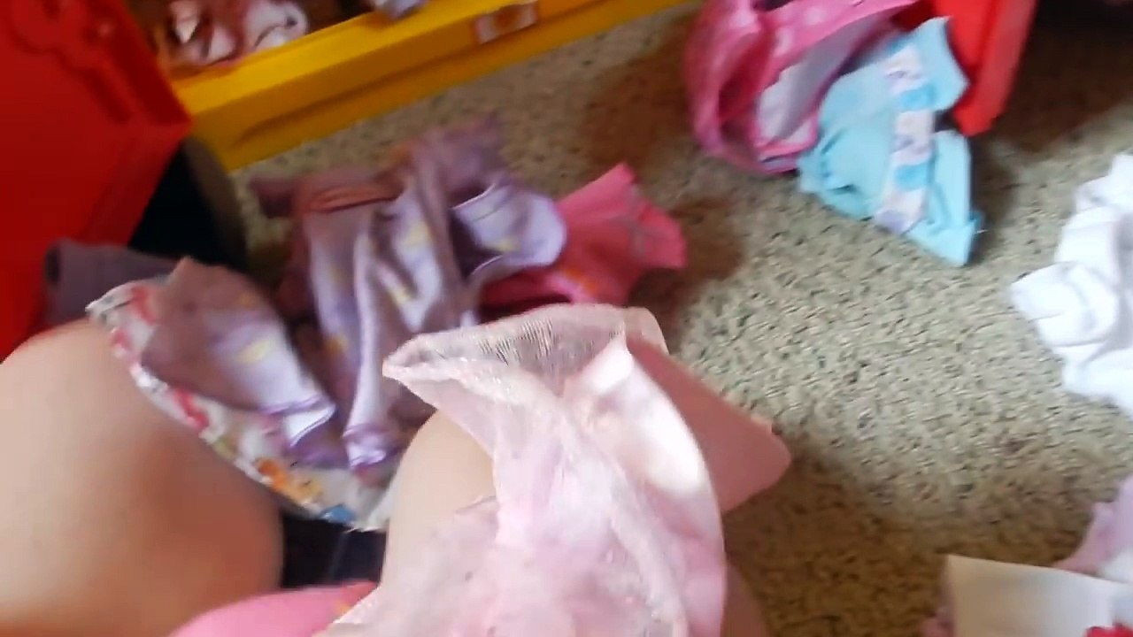 Vlog 467: Pile Of Naked Babies!