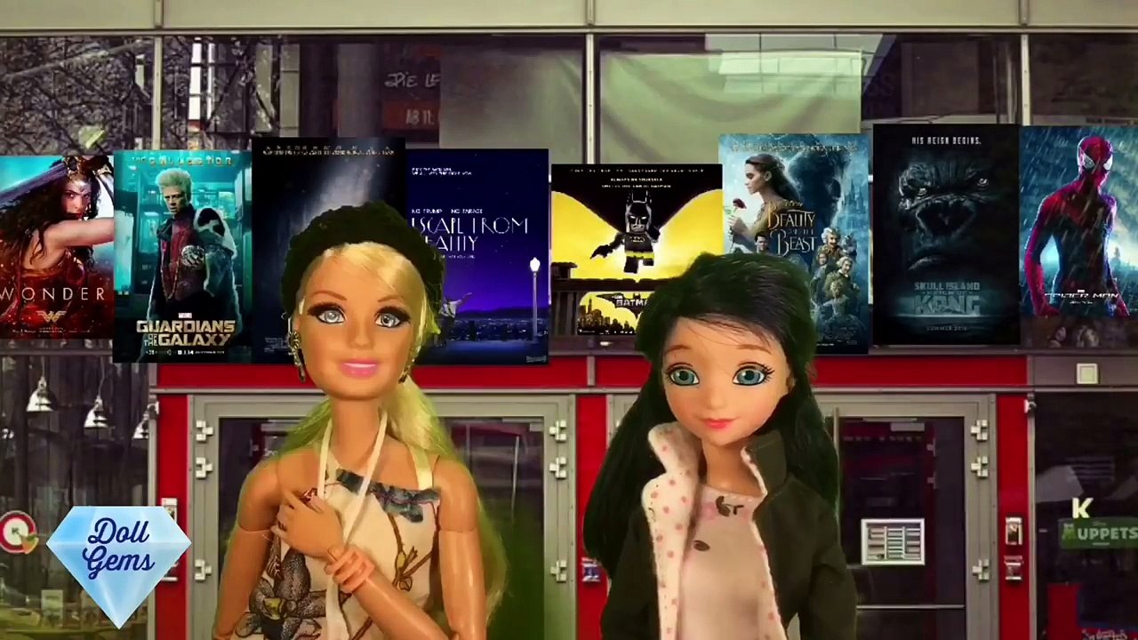 Ladybug vs Wonderwoman Miraculous ladybug doll show