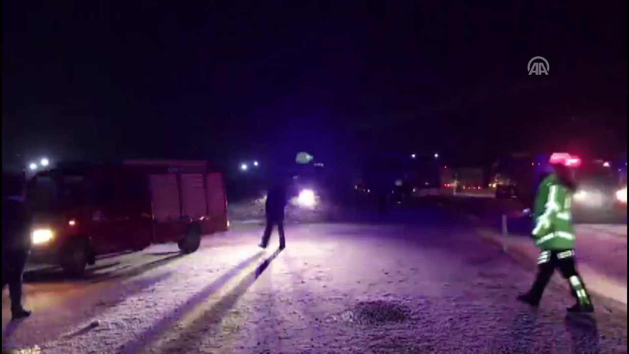 Konya'da zincirleme trafik kazası: 20 yaralı