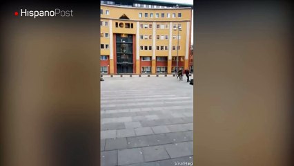 Fortísimas ráfagas de viento provocaron caos en las calles de Holanda