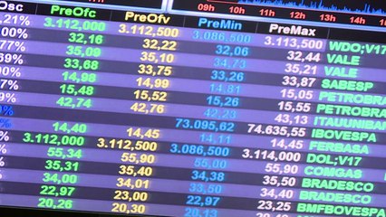 Bolsa dispara e dólar afunda