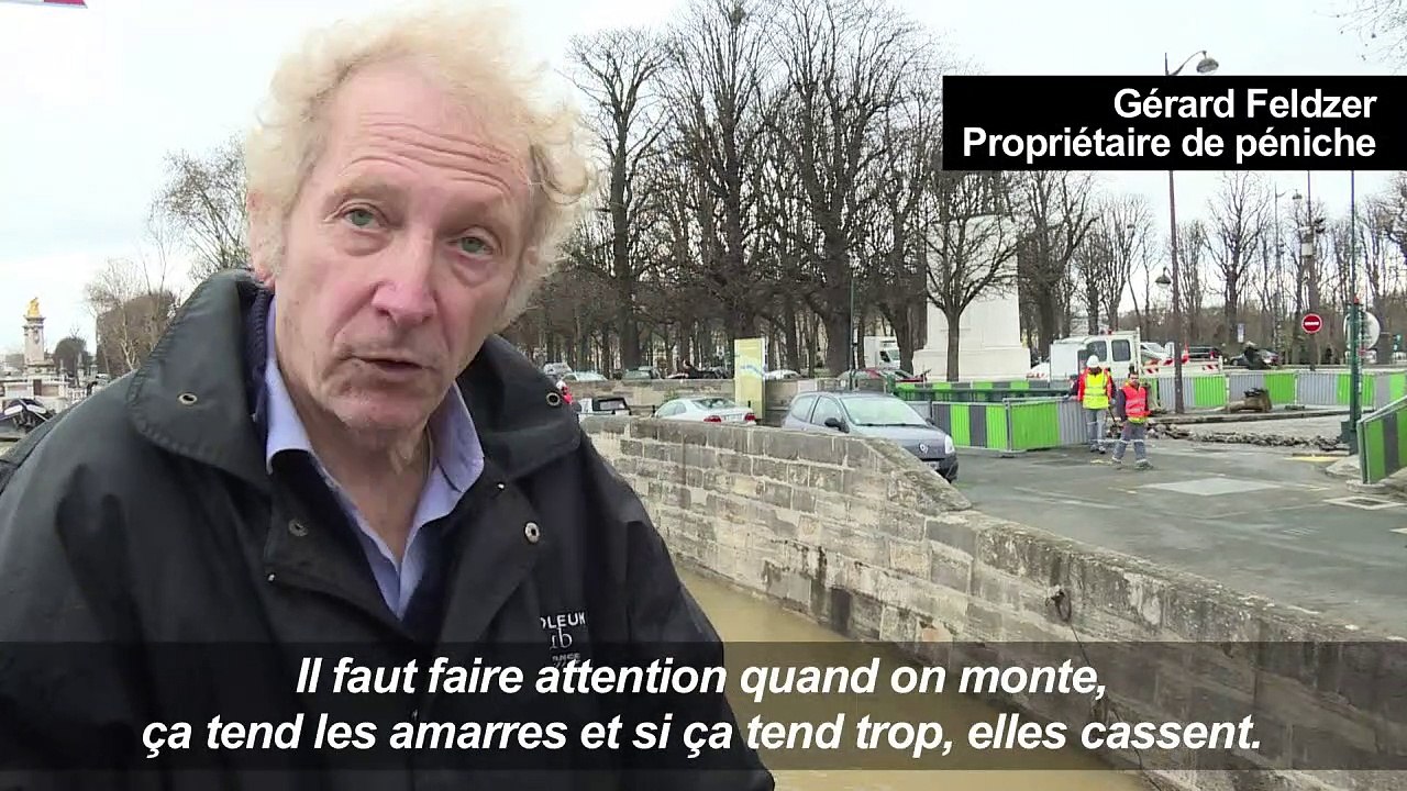Crue à Paris: les péniches sur la Seine en diff...