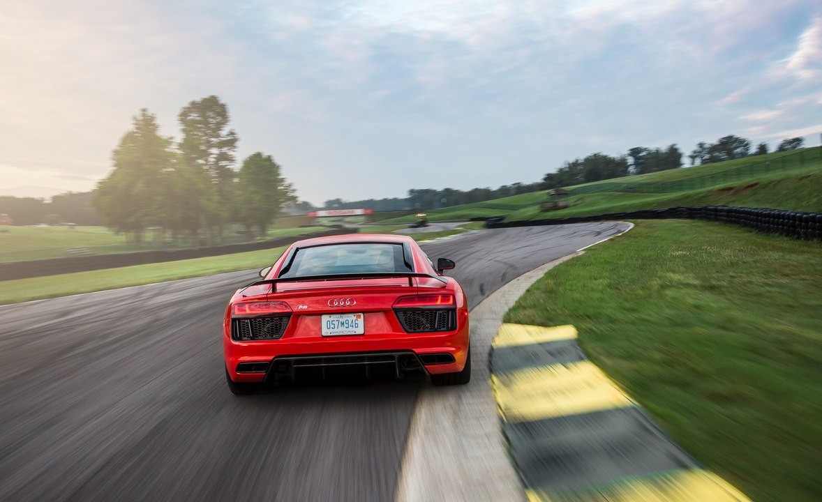 Audi R8 V10 Plus at Lightning Lap 2016