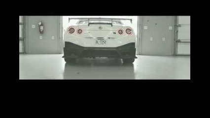 Lightning Lap 2014: Nissan GT-R NISMO Hot Lap Video