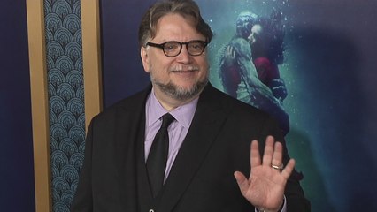 Guillermo del Toro y su La forma del agua, favoritos a los Oscar