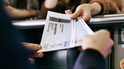 How to Win the Airline Ticket-Buying Game