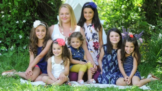 This Single Mom Adopted 6 Sisters So They Wouldn’t Be Separated