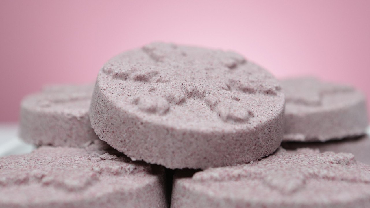 Stuffed Up? Breathe Easier With This Decongesting Shower Bomb