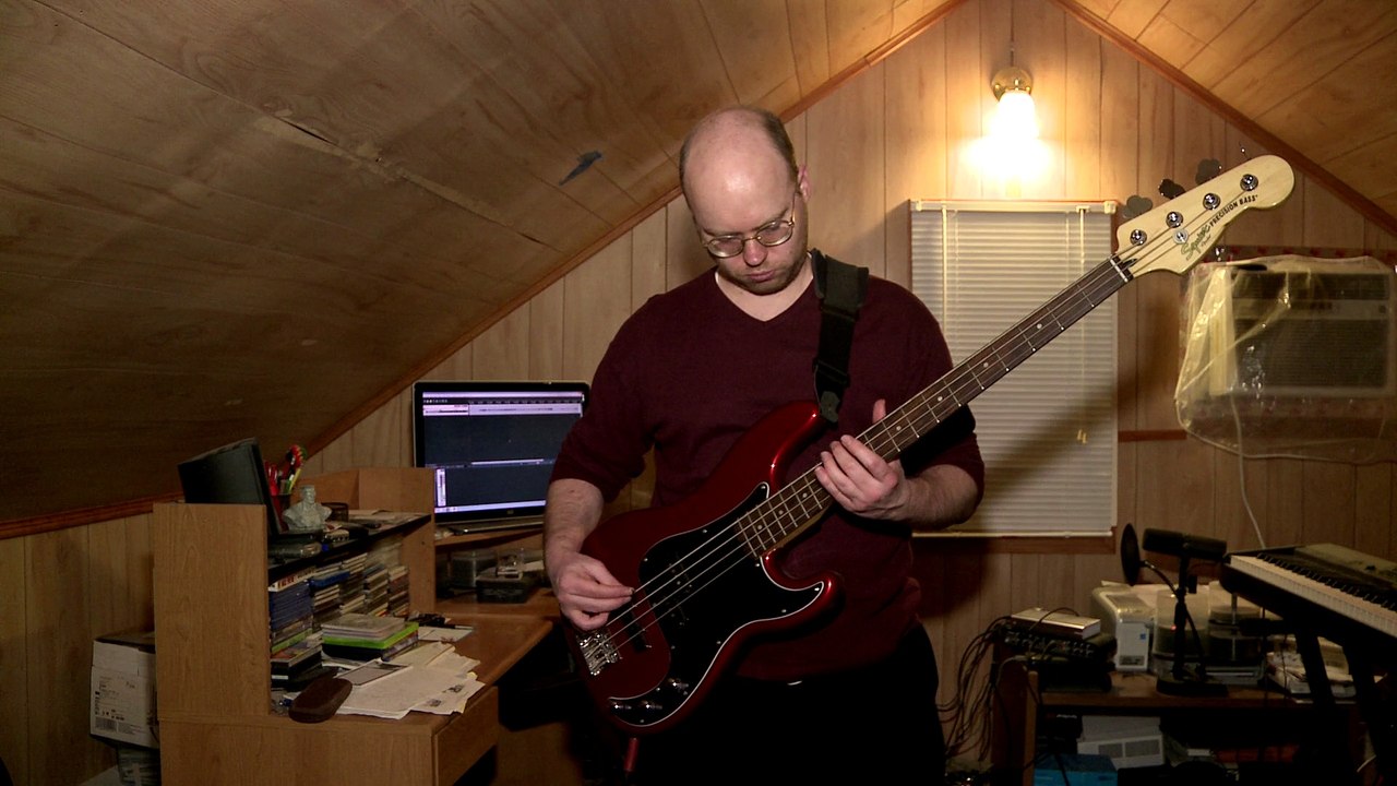 Best Cheap Bass Guitar? Squier Vintage Modified Precision Bass PJ Review