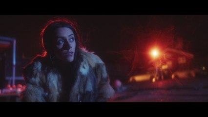 Sandra Hussein - Under Jorden