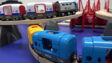 Red & Blue Subway Tunnel Special Wooden Railway Course