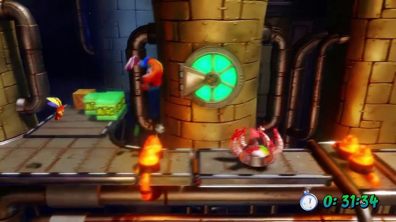 Crash Bandicoot 2 (PS4) - Piston It Away Platinum Relic - N. Sane Trilogy