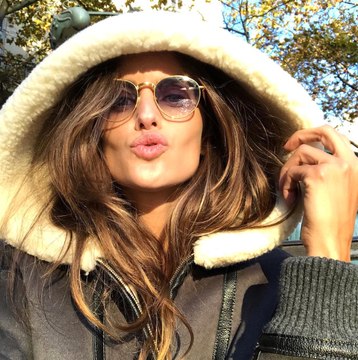 Eski Victoria Secret Mankeni, Çok Mahrem Yatak Sırlarını Anlattı