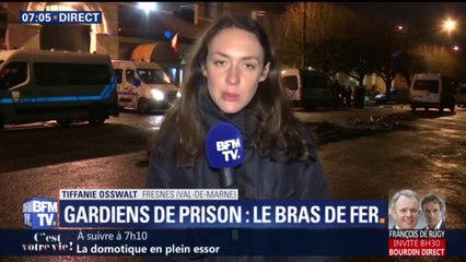 S'ils ne bloquent pas les entrées des prisons, les surveillants pénitentiaires continuent de manifester