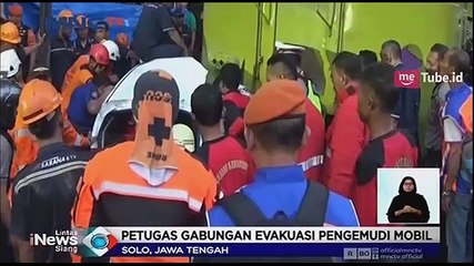 Mobil Terseret Sejauh 15 Meter Akibat Tertabrak Kereta di Solo