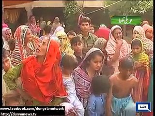 شادی والے دن دولہا نے باراتی سے پستول چھین کر خود گولی مار لی ،پورے علاقہ میں کہرم مچ گیا ویڈیو دیکھیں