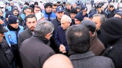 İBB, Kadıköy Belediyesi otoparkına el koydu