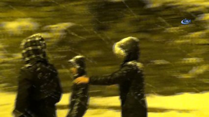 Hakkari’de karla mücadele çalışması