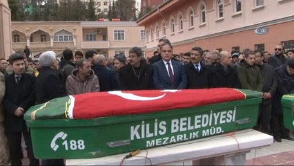 Kilis'e Düşen Roket Sonrası Hayatını Kaybedenler Son Yolculuğuna Uğurlanıyor