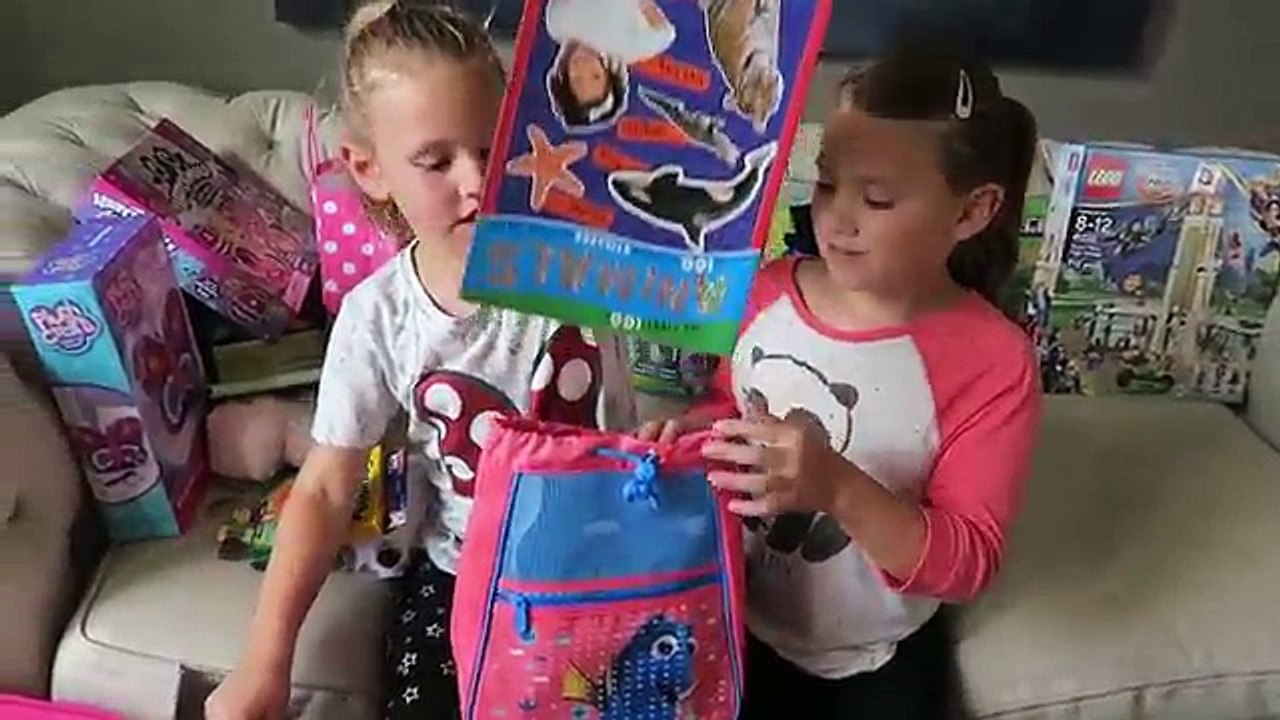 GWYNETHS 7TH BIRTHDAY PARTY | OPENING PRESENTS!