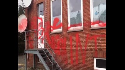 Almanya'da camilere saldırılar sürüyor