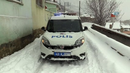 Konya’da bir kişi sokakta kar altında ölü bulundu