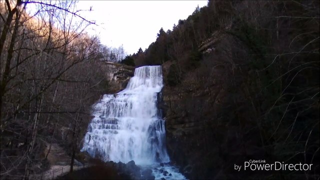 Jura - Cascades du Hérisson : l'impressionnant débit de l'Eventail