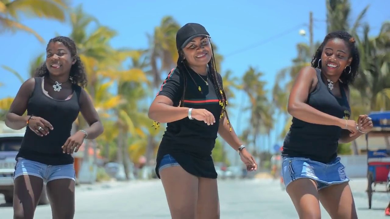 NASTELLE    -       Mafaitsy        (Gasy HD 2018)