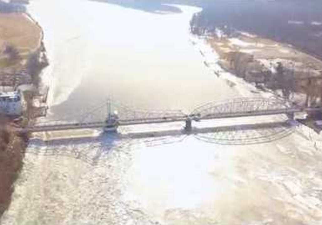 Drone Video Shows Connecticut River Ice Jam in East Haddam