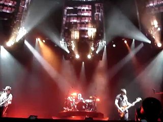 Muse - Interlude + Hysteria, Color Line Arena, Hamburg, Germany  10/28/2009