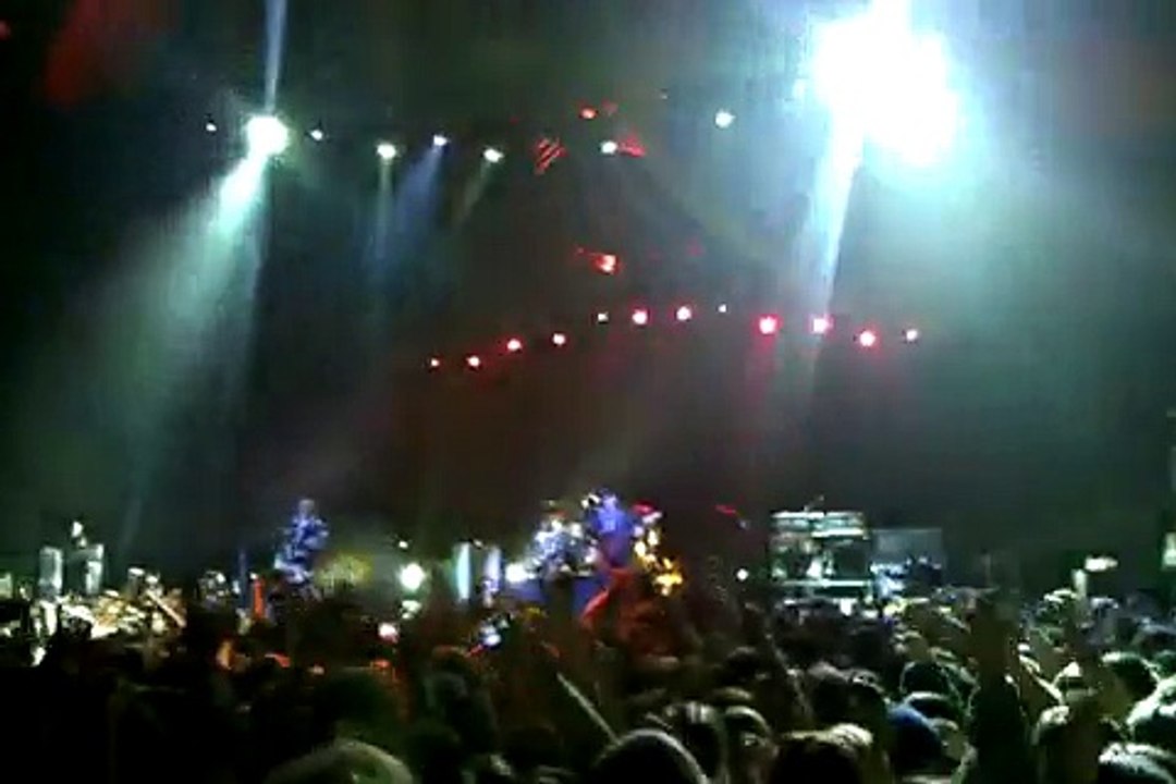 Muse - Interlude + Hysteria, WaMu Theater, Deck the Hall Ball, Seattle, WA, USA  12/15/2009