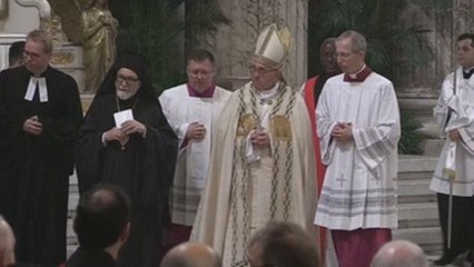 El papa insta a la unidad de los cristianos ante desafíos contra la dignidad