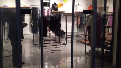 Ümraniye'de giyim mağazasından soygun - İSTANBUL