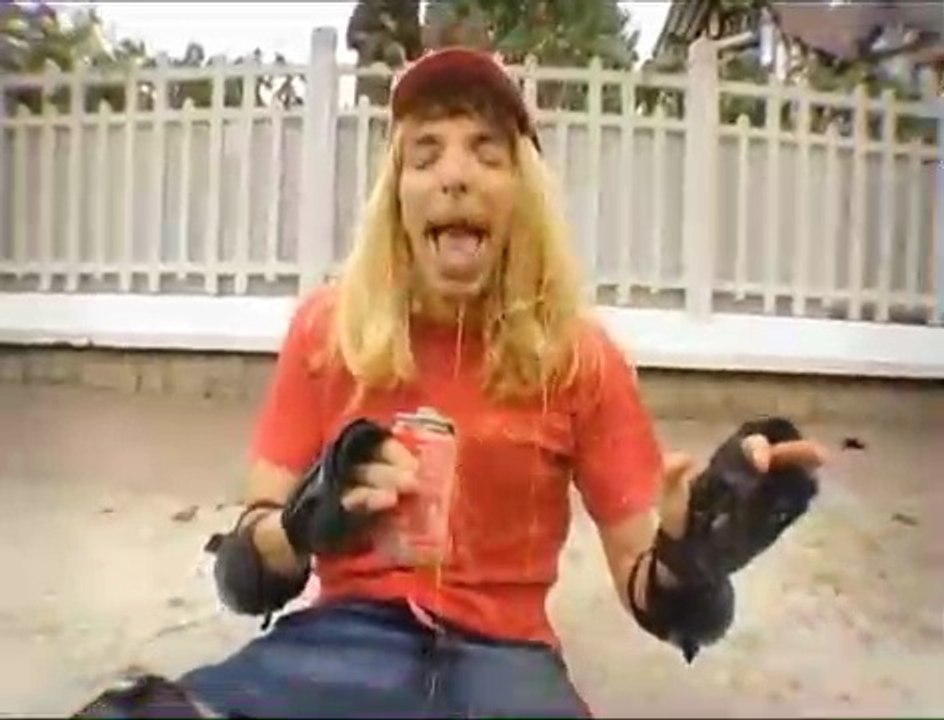 Samantha Oups fait du porte-à-porte… c’est la pagaille assurée ! 🚪🤣