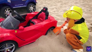 Funny cars video for kids Stuck in the sand Ride on Power Wheels Ford Towing car Power Wheel Ferrari