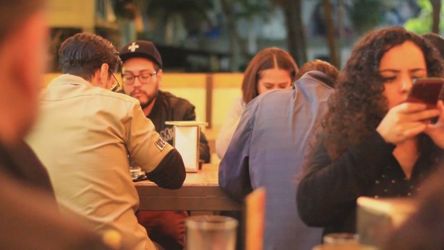 Mexicanos opinan sobre la legalización de la Marihuana en sitios turísticos