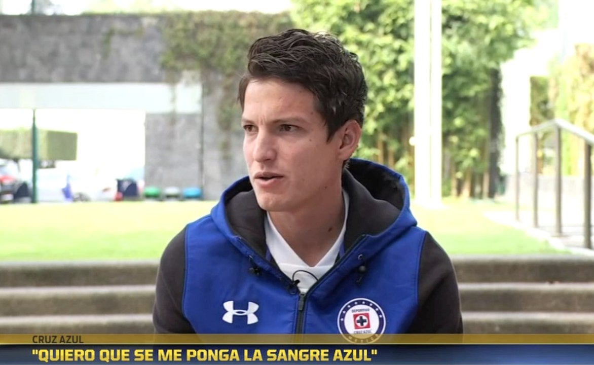 Carlos Fierro quiere tener sangre azul